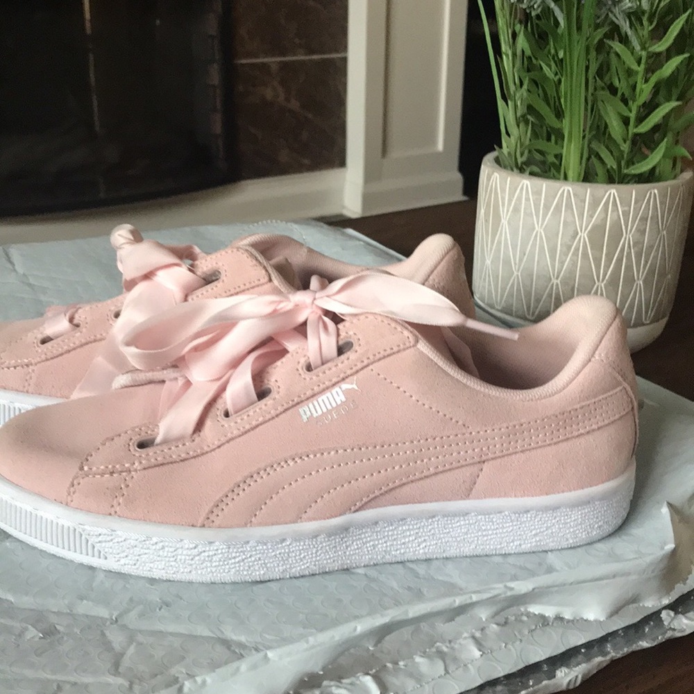 Pink puma suede shoes